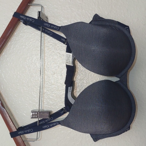 SLIGHTLY USED CALVIN KLEIN BRA NAVY BLUE 36C - Picture 2 of 9